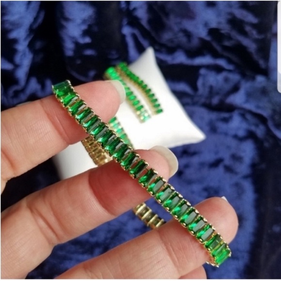 Swarovski Elements Gold Emerald Green Emerald-cut Baguette Tennis Bracelet NEW - Picture 7 of 13